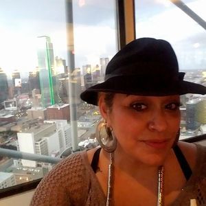 Meet your Posher, Pat